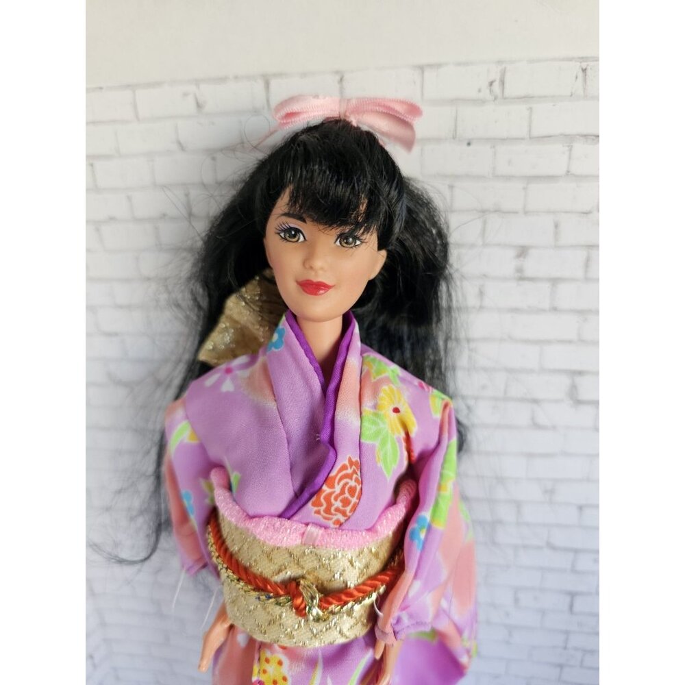 Mattel 1995 Barbie Dolls Of The World Japanese Collector 2ND Edition Barbie Doll
